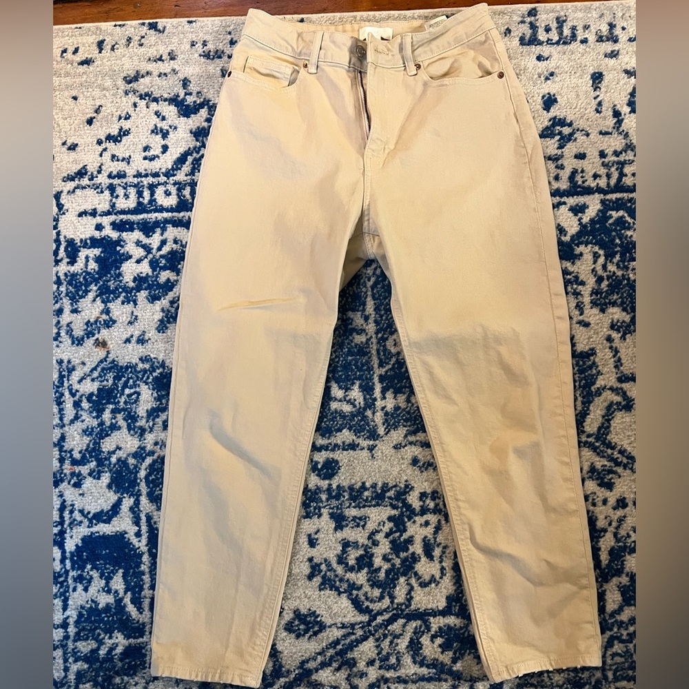 H&M High Waisted Khaki Jeans Size 8
